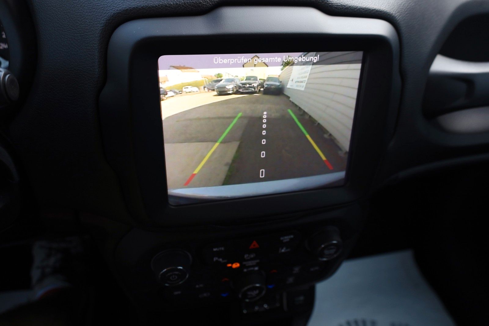 Fahrzeugabbildung Jeep Renegade Longitude Mild-Hybrid FWD, Kamera