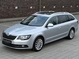 Skoda "EXCLUSIVE" 2.0 16V TFSI aus 2. HAND~TOP ZUSTAND - Skoda Superb aus 2014 mit Benzin-Antrieb: Kombi