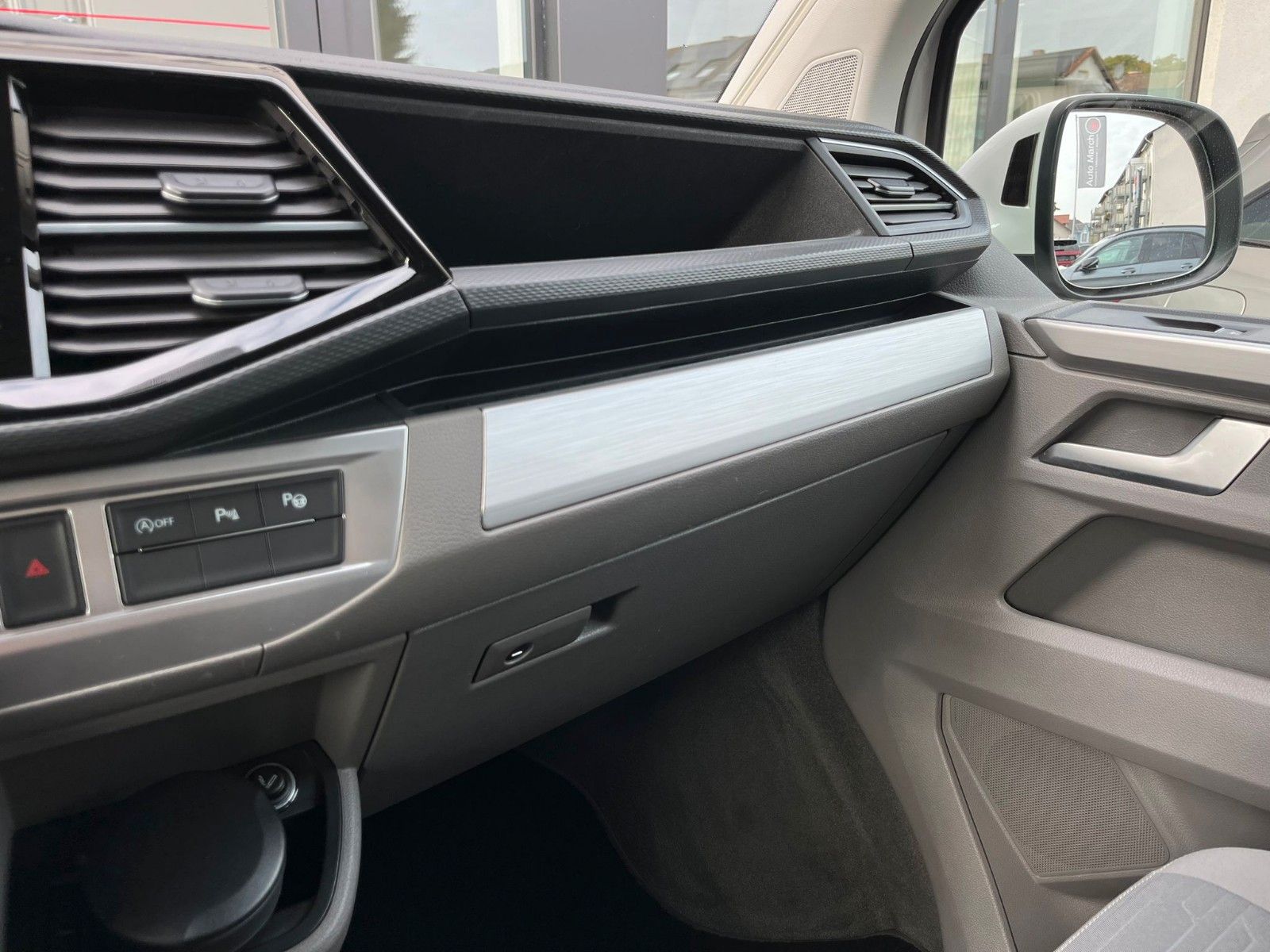 Fahrzeugabbildung Volkswagen T6 2.0TDI California 4Motion Ocean