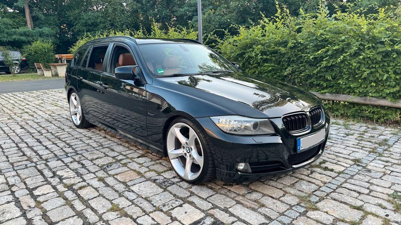 BMW 320 2010 — photo 13