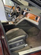 Bentley 7 Seater, NAIM, Ceramic, DUO-Colour, FULL SPEC - rote Bentley Bentayga