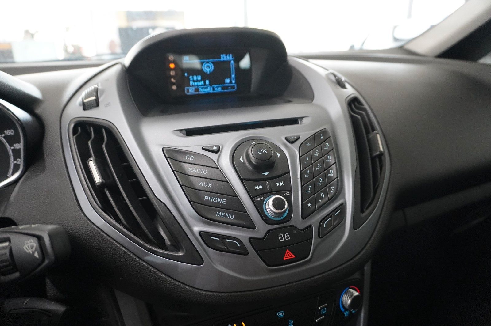 Fahrzeugabbildung Ford B-Max 1.0 TREND KLIMA/PDC/NEBEL/USB/AHK