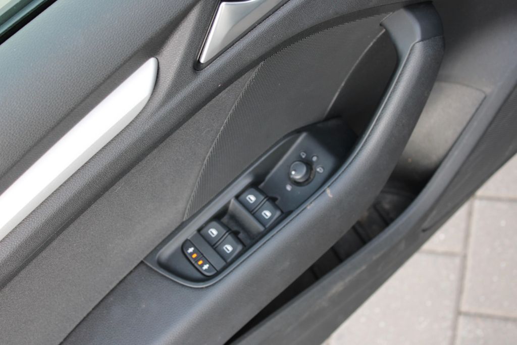 AUDI A3 Sportback ambition NAVI SHZ KLIMA ALU