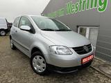 Volkswagen FOX COLOR EDITION+KLIMA+ZV+TÜV+WARTUNG+GEPFLEGT+ - Volkswagen Fox Benziner Gebrauchtwagen