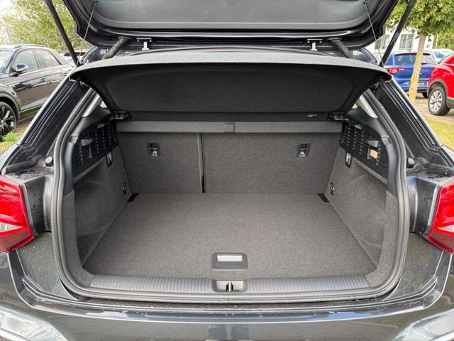 Q2 advanced 35 1.5 TFSI CarPlay Rückfahrkamera