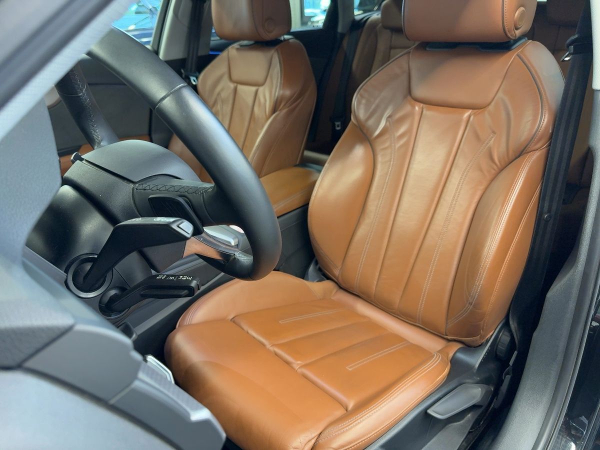 Audi A4 - Bild 17