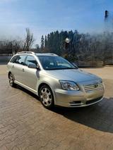 Toyota Avensis t25 1.8 - 1. Hand! TÜV neu - Toyota Avensis: T25