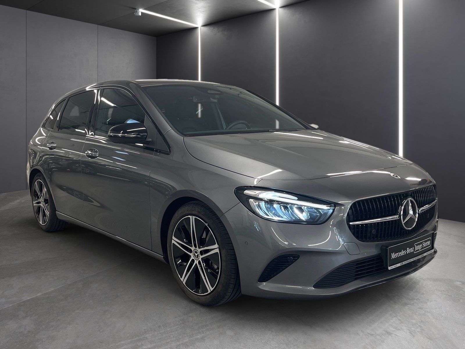 Fahrzeugabbildung Mercedes-Benz B 200 Progressive*AHK*STDHZG*Distro*Totwi*Sound*