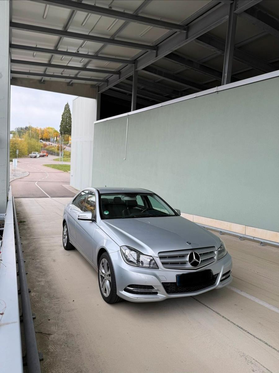 Mercedes-Benz C 180