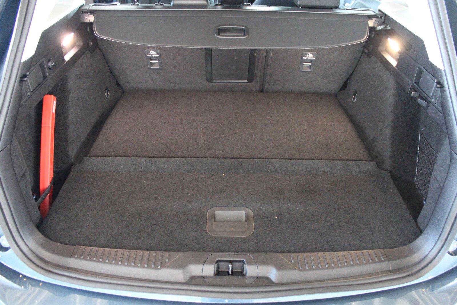 Fahrzeugabbildung Ford Focus Active X Turnier Automatik LED NAVI CAM