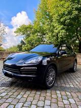 Porsche Cayenne, AHK, Leder, Standheiz., Schiebdach - Porsche Gebrauchtwagen in Aschaffenburg