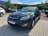 Opel Astra J Sports Tourer Design Edition - Opel Astra: J Sports Tourer Design Edition