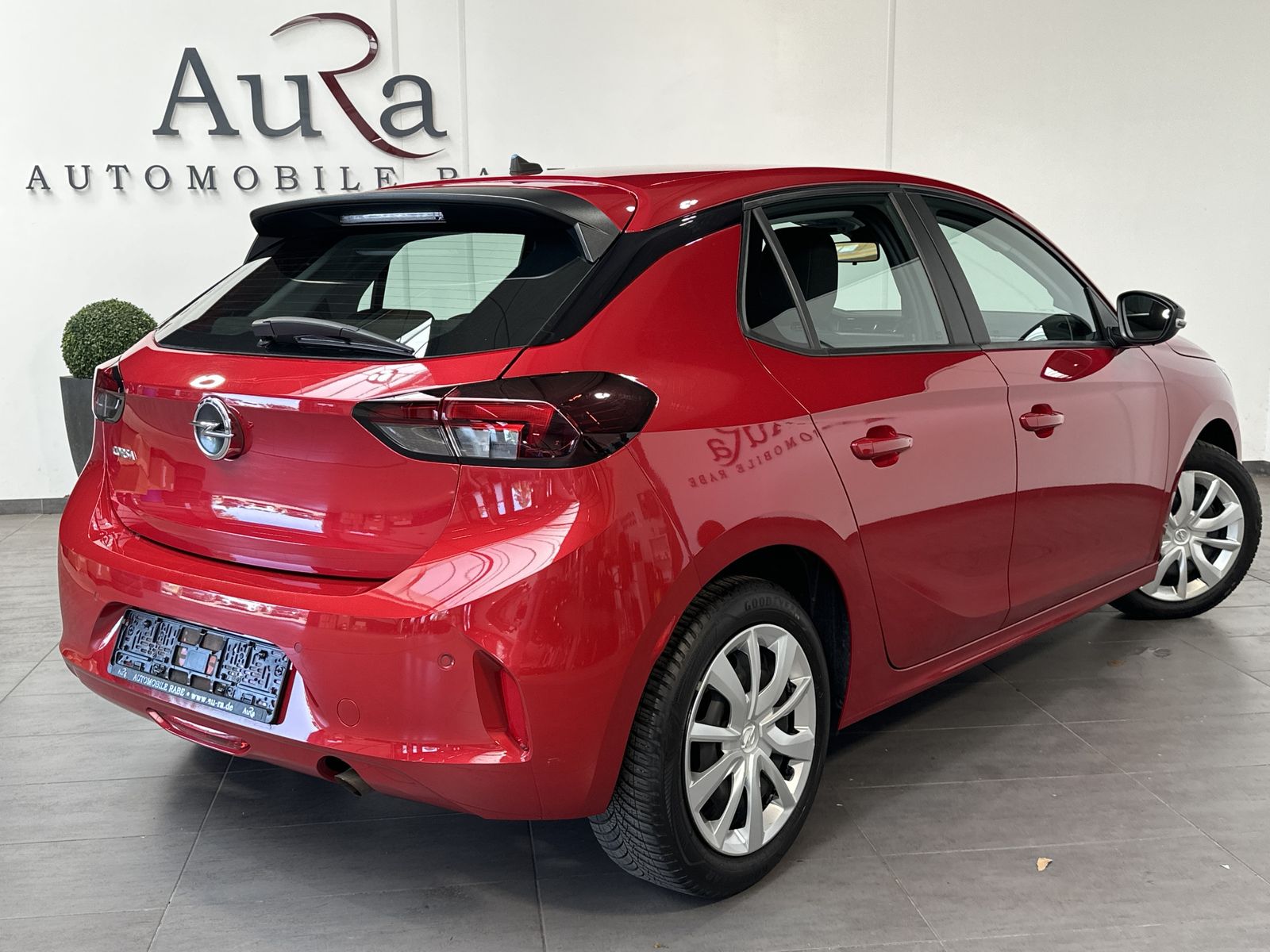 Fahrzeugabbildung Opel Corsa 5-Türer 1.2 Turbo Edition NAV+KOMFORTPAKET