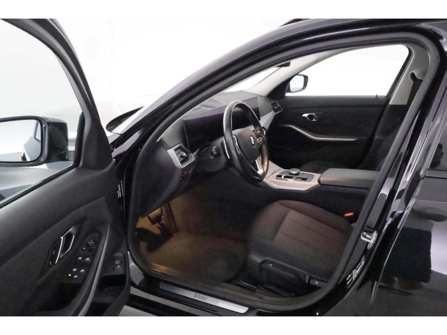 BMW 3 Series i Touring Steptronic+LED+NAVI+VIRTUAL+KAMERA, миниатюра 13