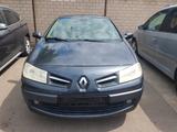 Renault Megane II Coupe / Cabrio Exception - Renault Megane mit Diesel-Antrieb: Leder, Cabrio