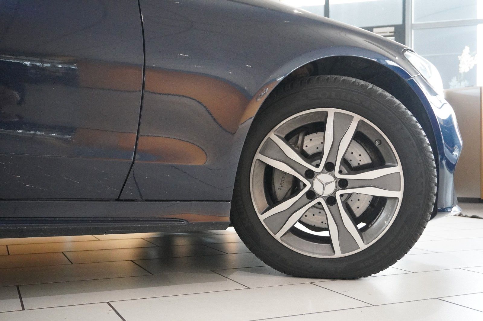 Fahrzeugabbildung Mercedes-Benz C 200 LIM. AMG LINE NAVI/LED/KAMERA/SH/SPORT/AHK