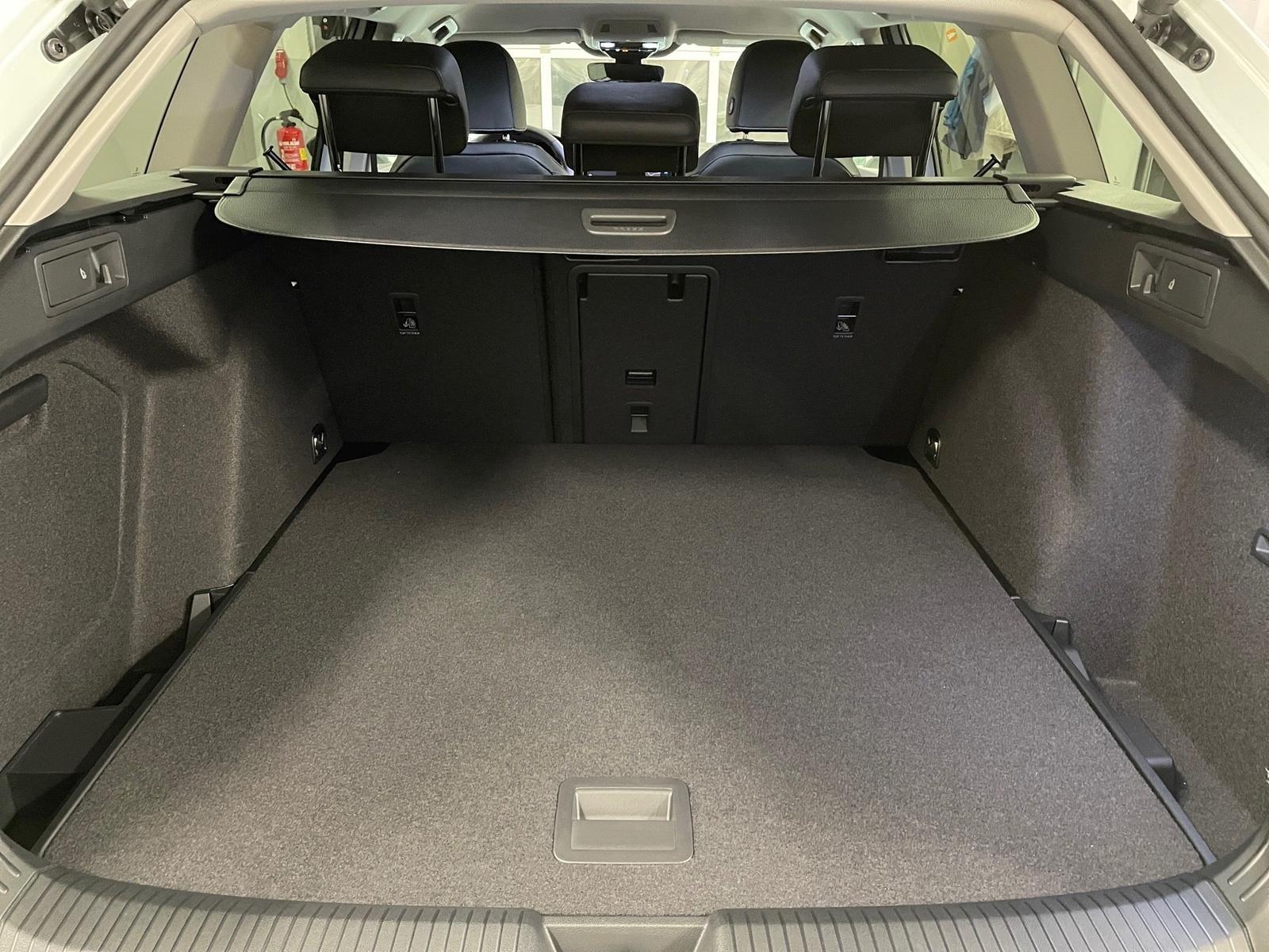 Volkswagen Golf VIII Variant 1.5 eTSI Energy *AHK*NAVI*KAME, миниатюра 16