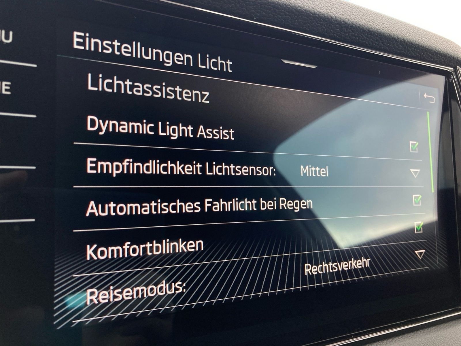 Skoda Karoq - Bild 17