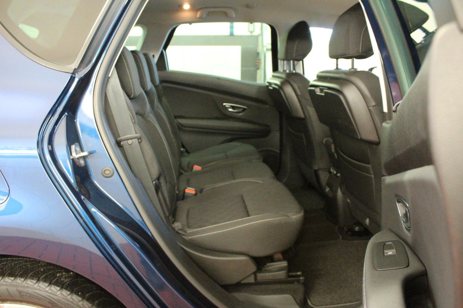 Fahrzeugabbildung Renault Scenic TCe 140Limited Edition*Sitzhzg*AHK*