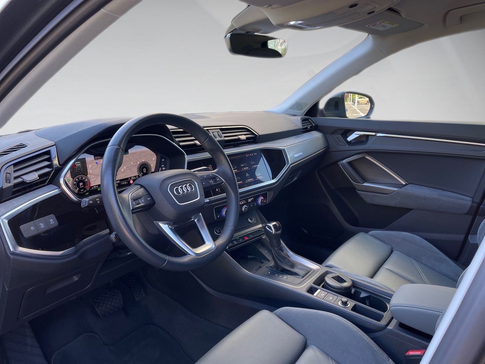 Audi Q3 45 TFSI e S-line Matrix Business TopView foto 10