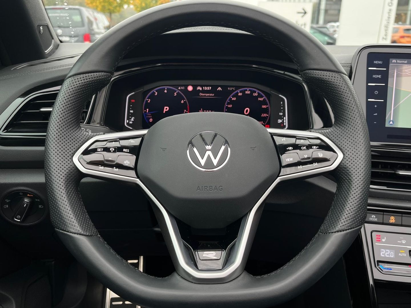 T-Roc Cabrio R-Line 1.5TSI DSG Leder*AHK*Black!