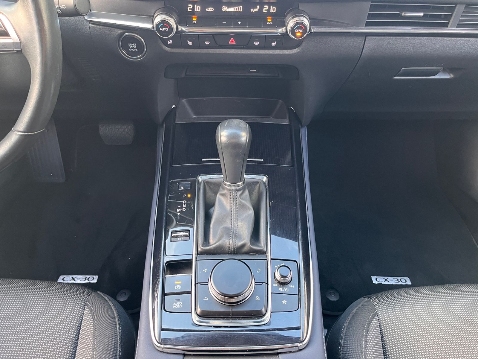 Fahrzeugabbildung Mazda CX-30 Selection AWD AHK 360° MATRIX LED NAV 18"