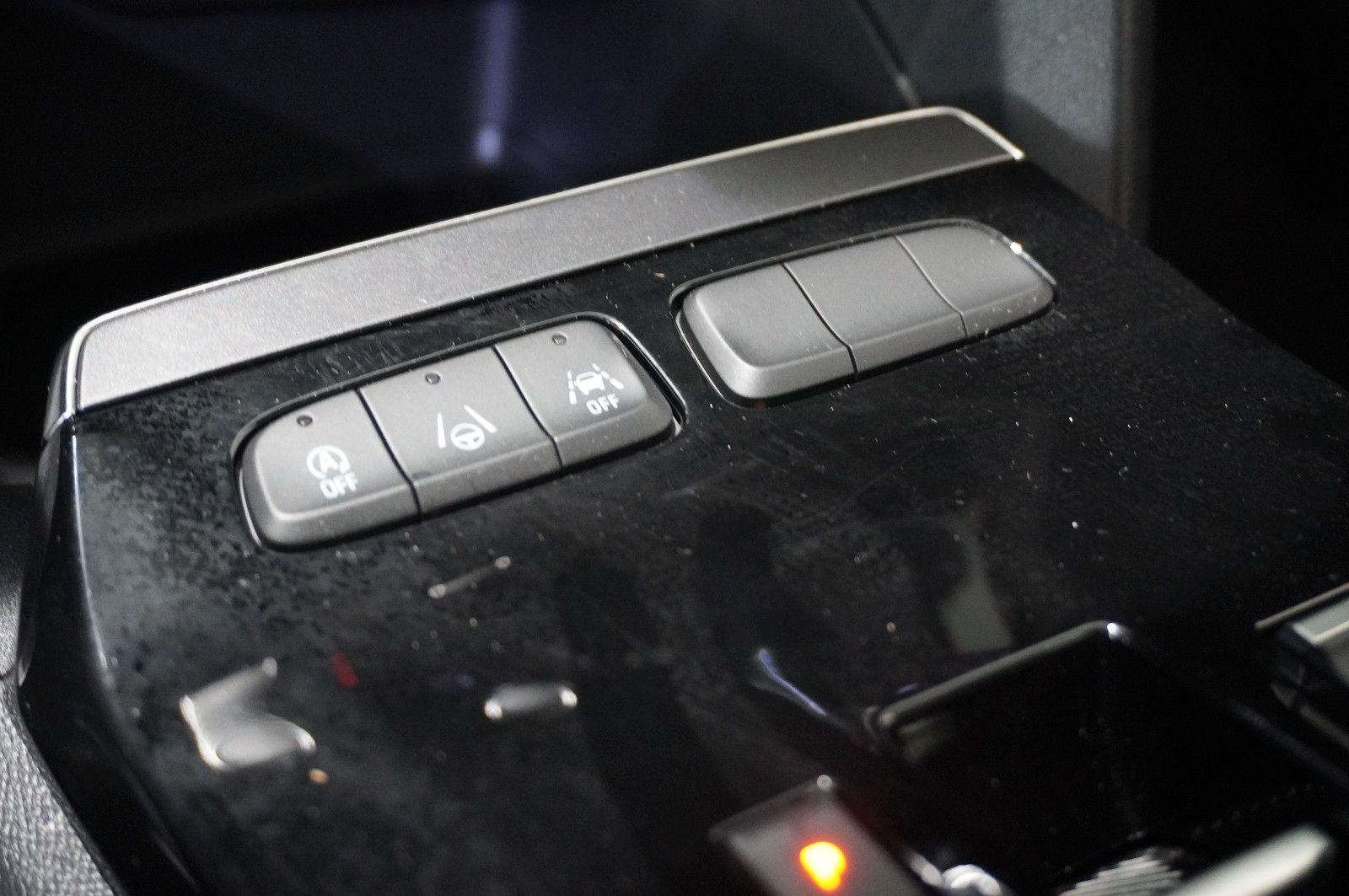 Fahrzeugabbildung Opel Mokka 1.2T ULTIMATE NAVI/LED/KAMERA/SPORT/DAB+