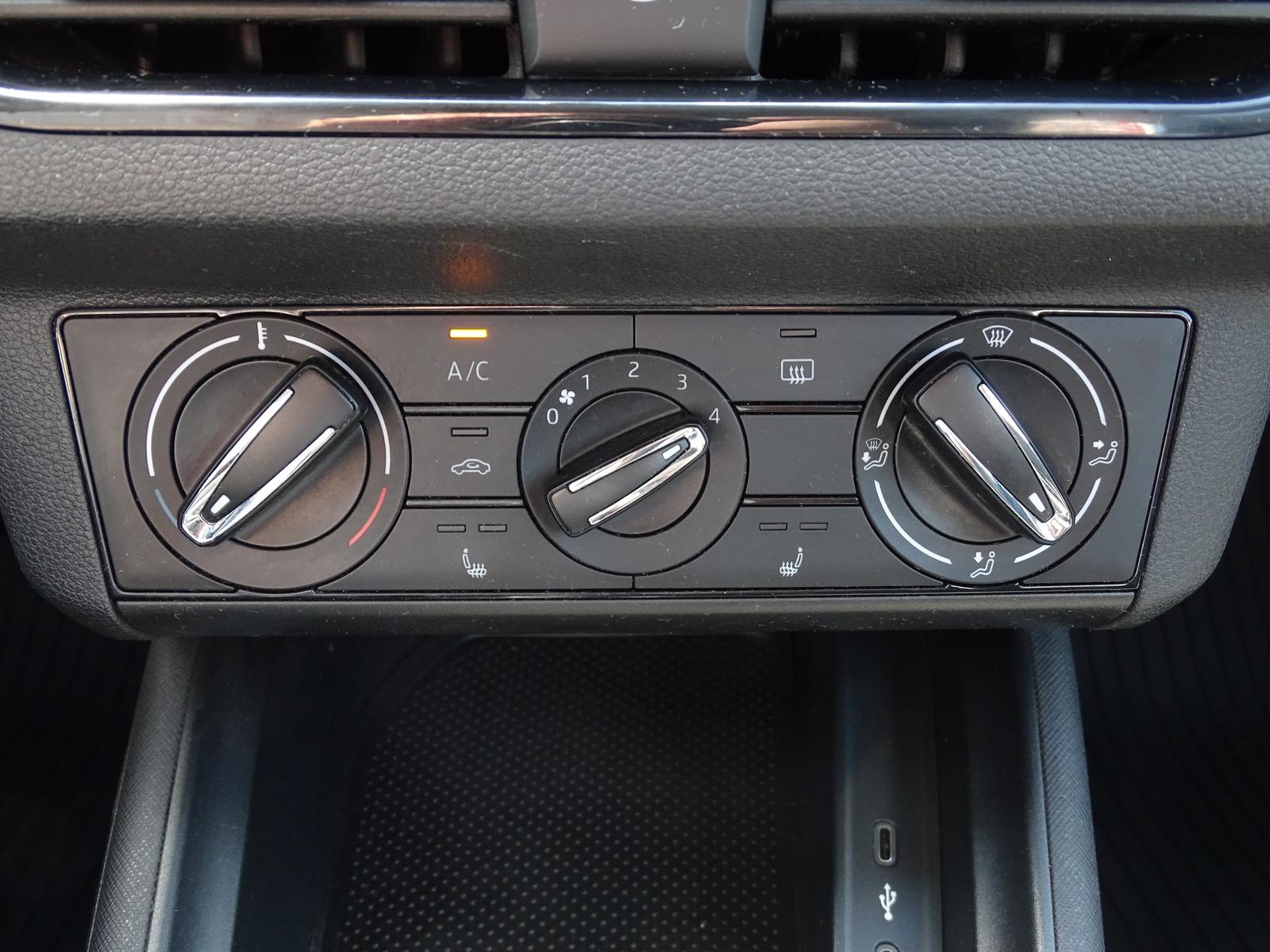Skoda Scala 1.0 TSI LED Sitzheizung Klima PDC