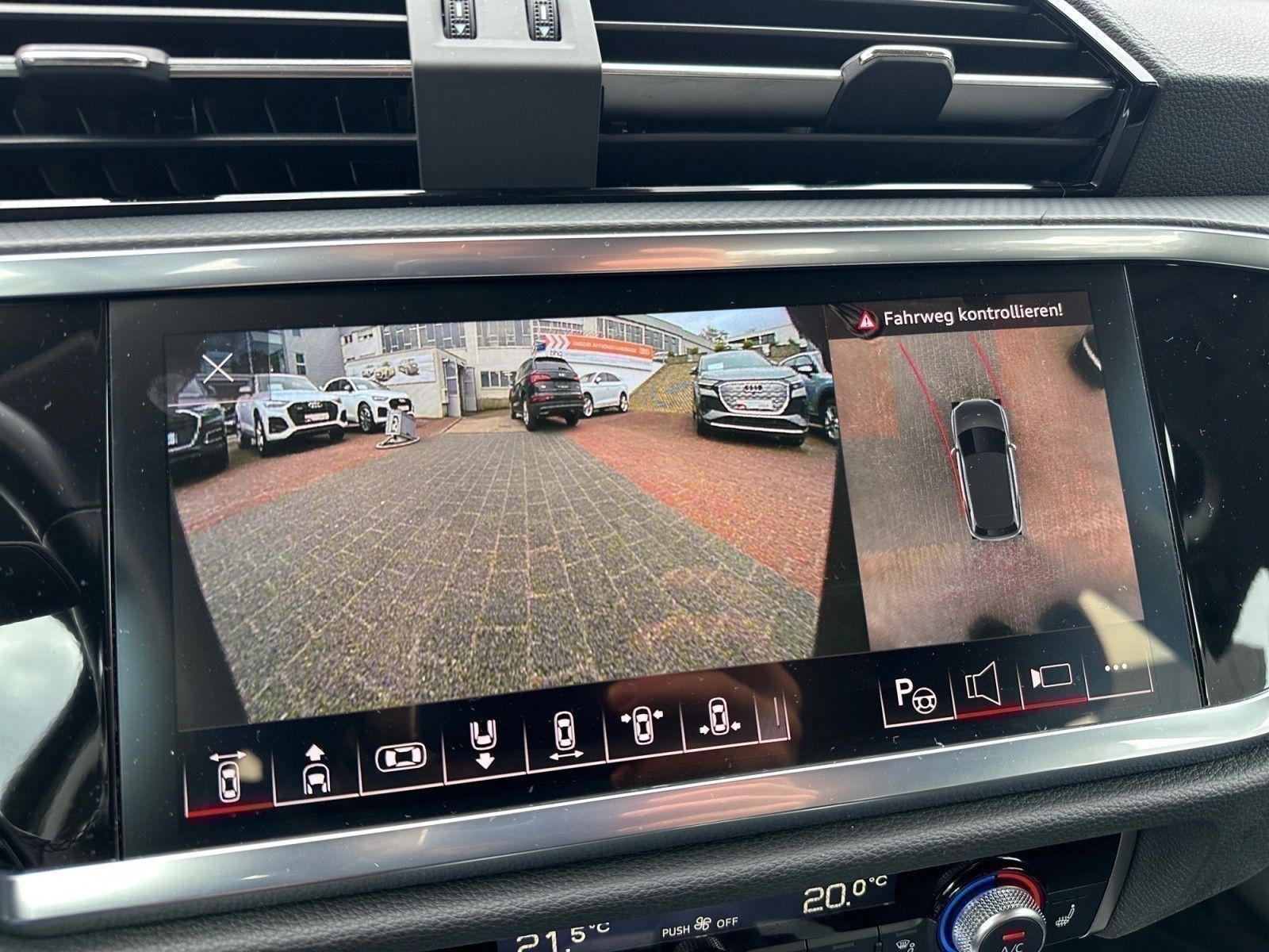 Audi Q3 - Bild 14