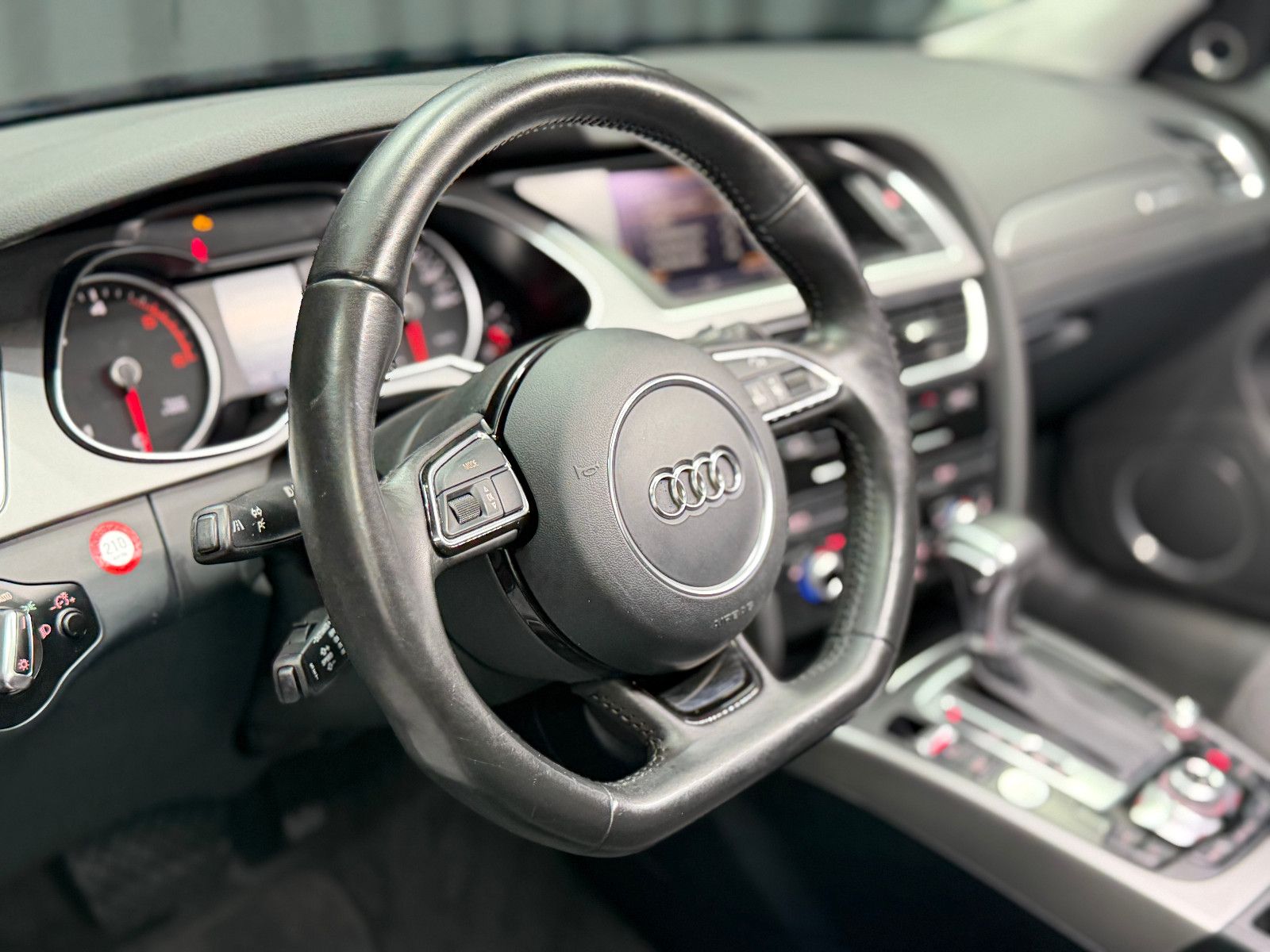 Fahrzeugabbildung Audi A4 Avant 3.0 TDI quattro|BANG&OLUFSEN|1.HAND