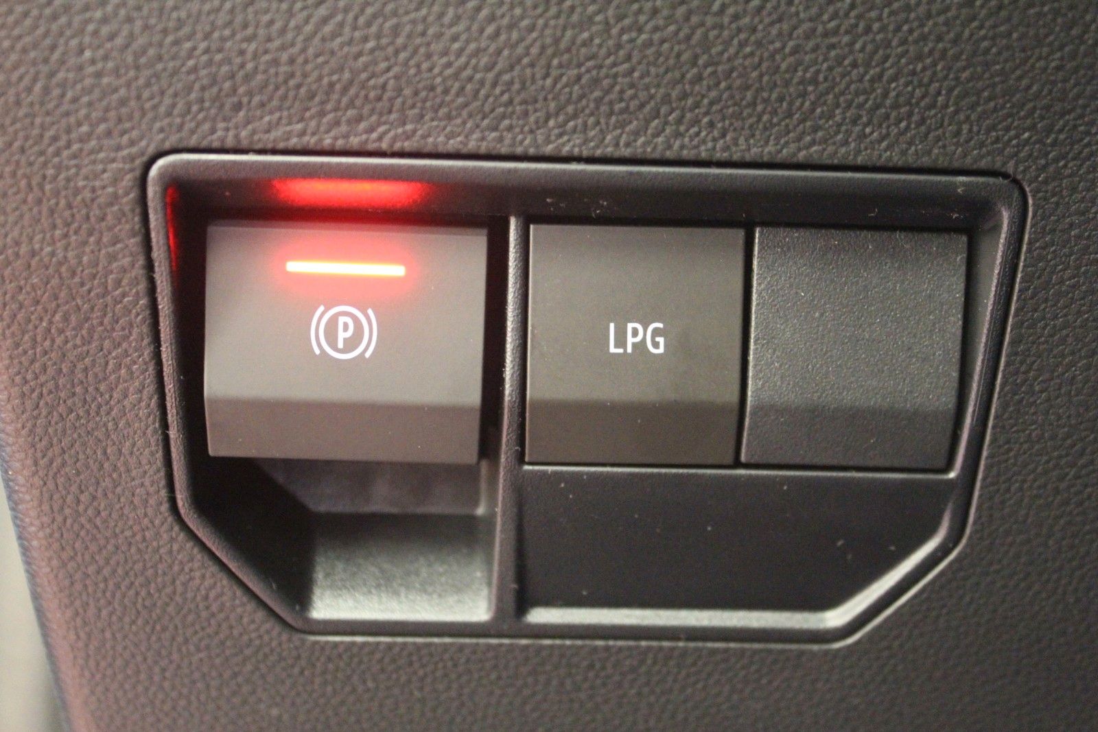 Fahrzeugabbildung Dacia Duster Eco-G 120 Extreme LPG*Automatik *