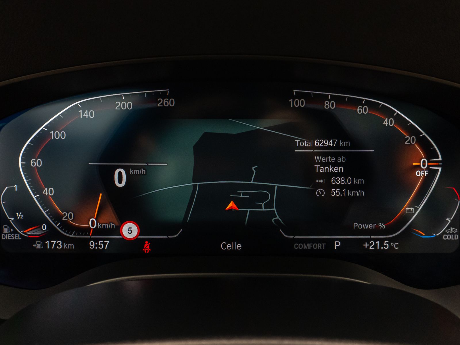 Fahrzeugabbildung BMW 520d  xD Luxury Line Panorama Kamera DAB H/K AHK