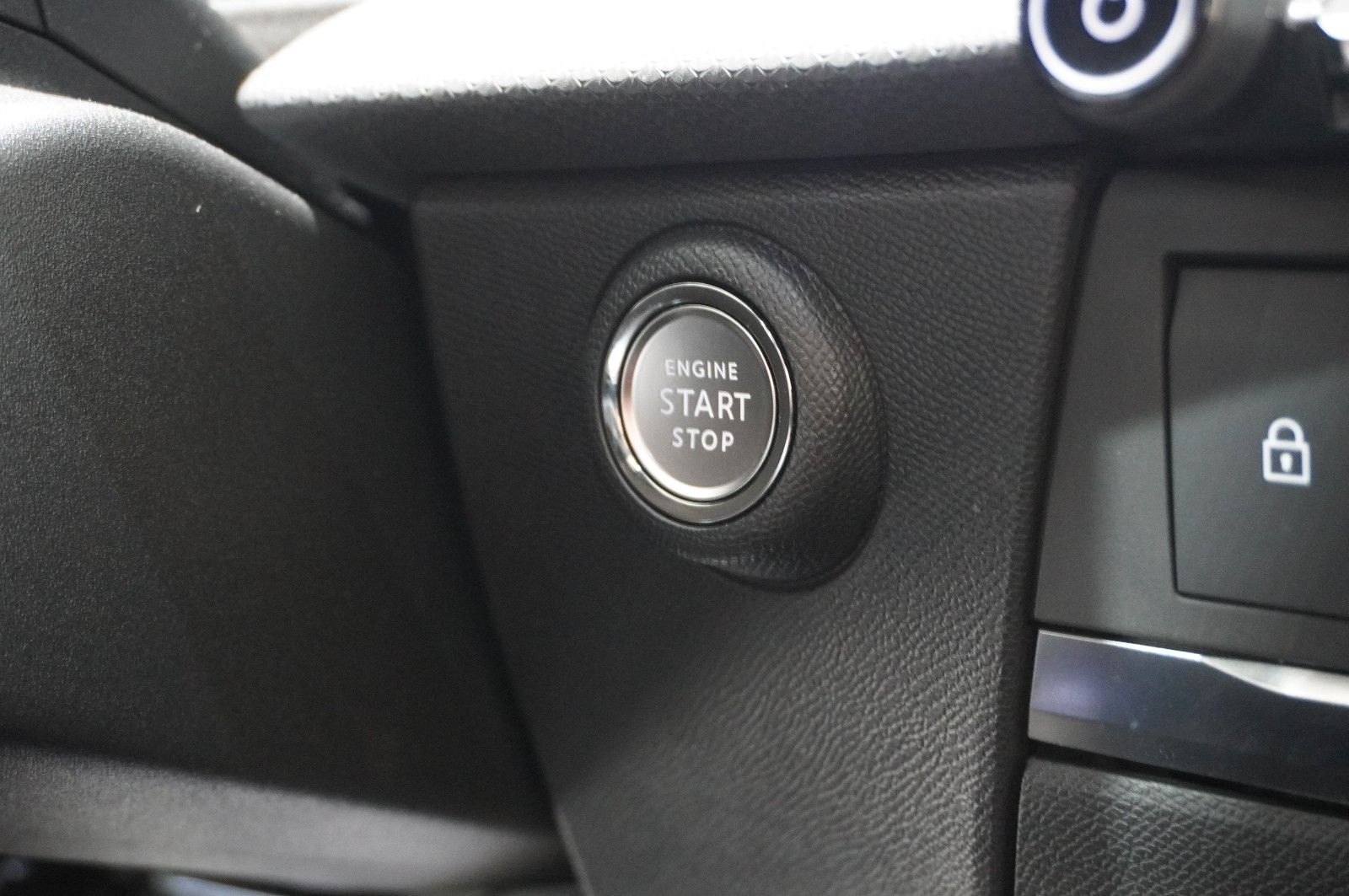 Fahrzeugabbildung Opel Astra L ST 1.2T GS LINE NAVI/LED/360°/VIRT./DAB+