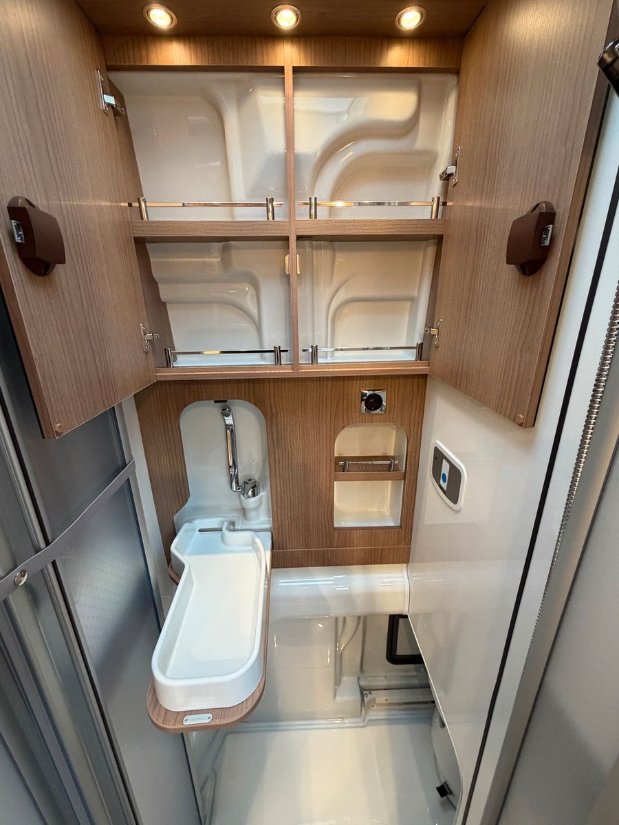 Fahrzeugabbildung Malibu Van compact 540 DB MJ26