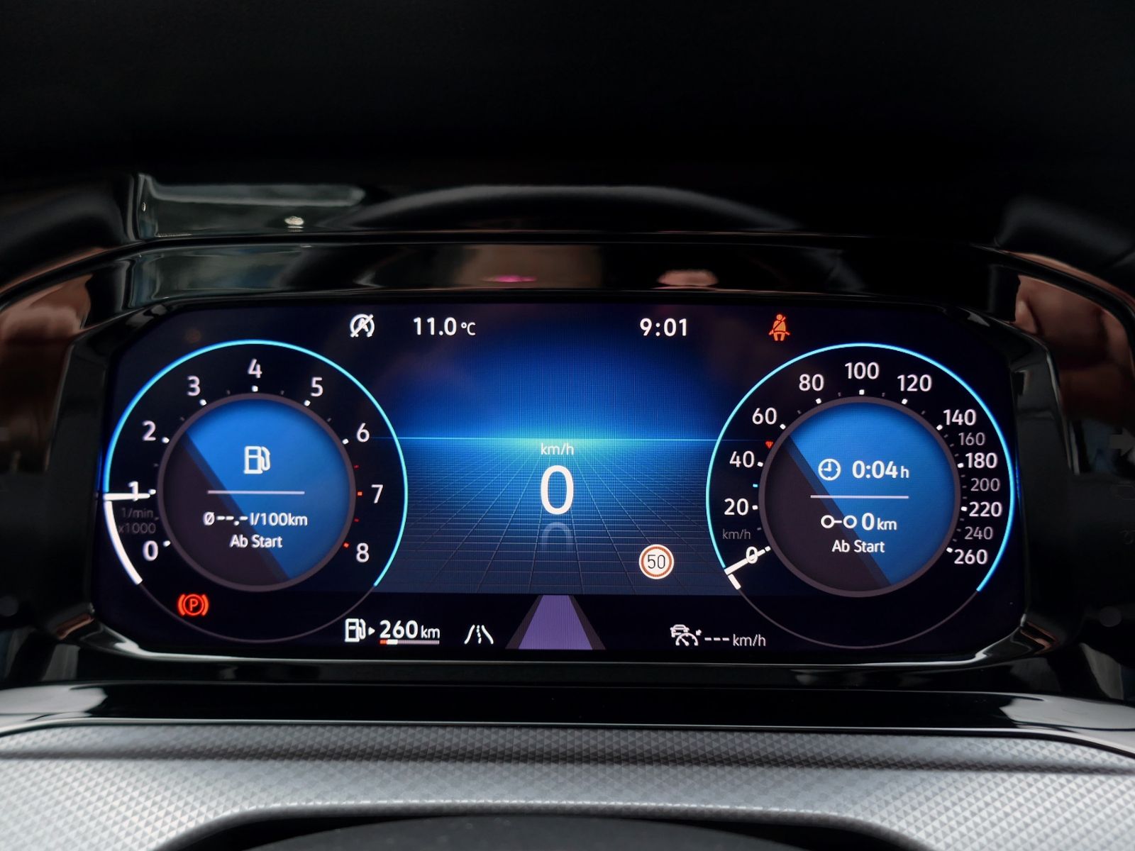 Fahrzeugabbildung Volkswagen Golf VIII Active 1.5 TSI | LED AHK RFK ACC Navi