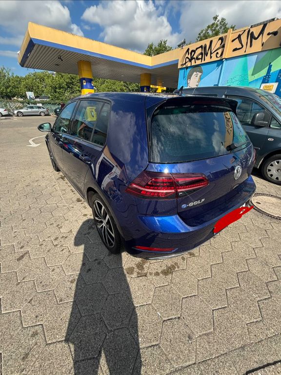 Image of Volkswagen Golf