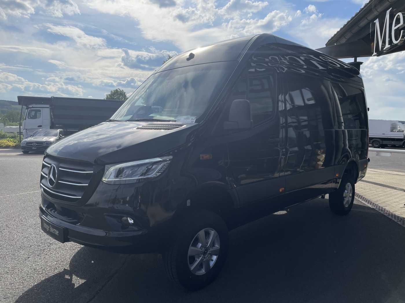 Fahrzeugabbildung Mercedes-Benz Sprinter 319 CDI 4x4 3665 Klima Kamera MBUX LED