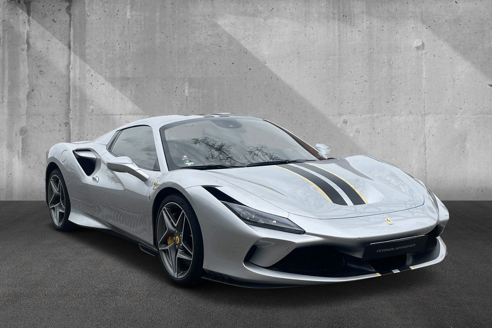 Fahrzeugabbildung Ferrari F8 Spider*Lift*Display*Carbon*Kamera*Alcantara