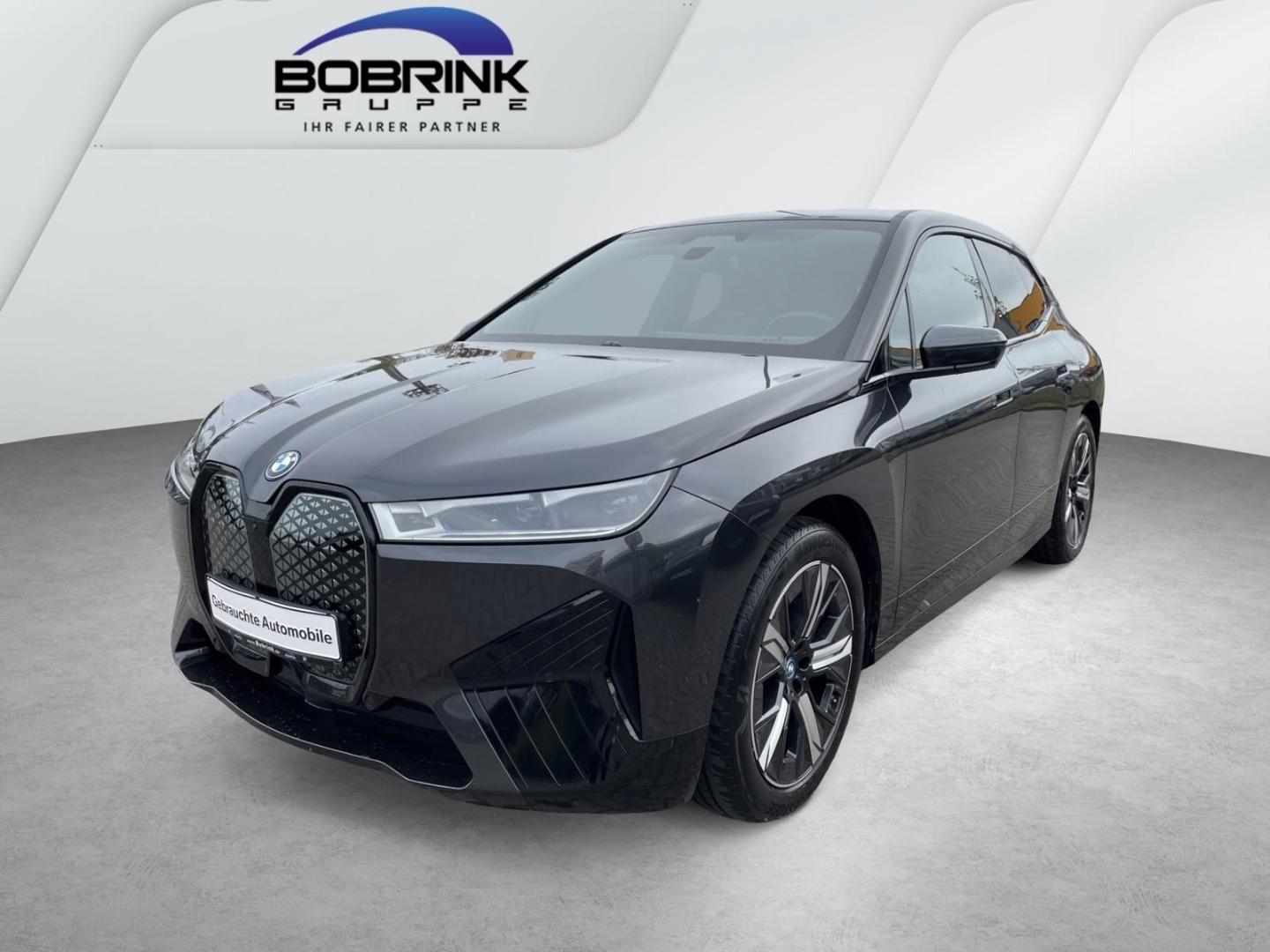 BMW iX xDrive40 Sportpaket AHK Laser Fernlichtassist