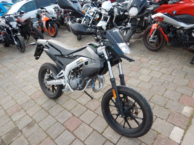 Aprilia SX-50 E4