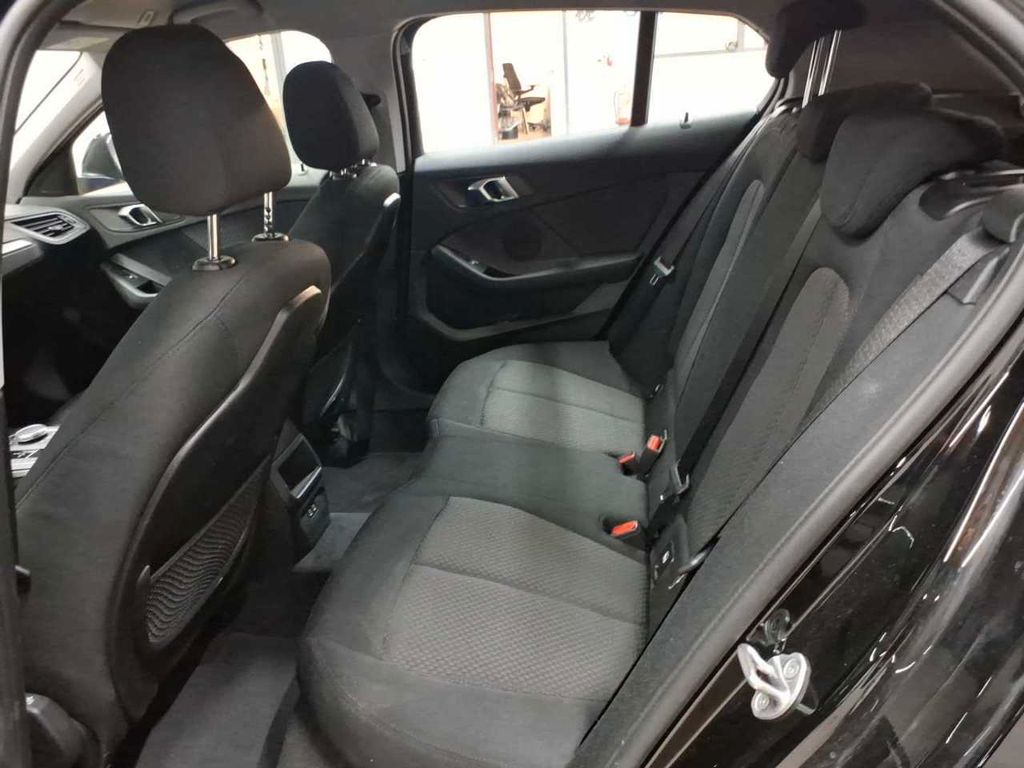 BMW 1 Series 2023