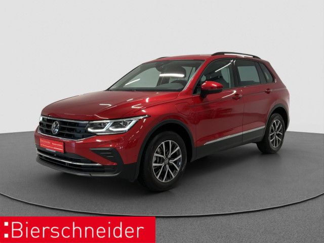 Volkswagen Tiguan - Bild 1