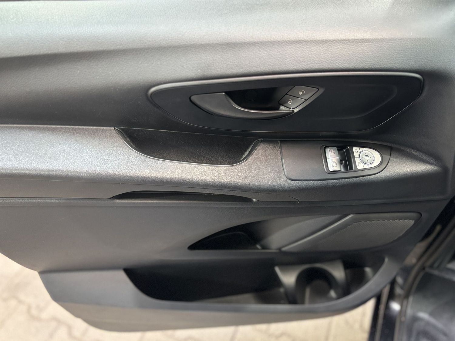 Fahrzeugabbildung Mercedes-Benz Vito Tourer 119 CDI Pro 4MATIC lang#LED#Kamera
