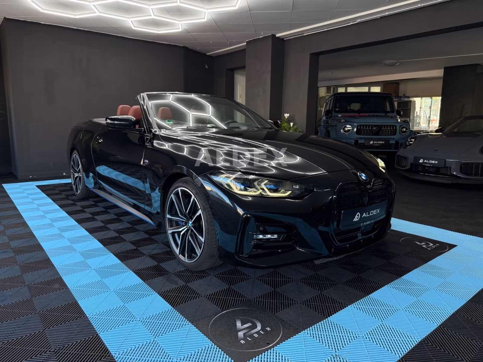 BMW 430i Cabrio M SPORT°LASER°H&K°19"°AHK°HUD°KEYLES