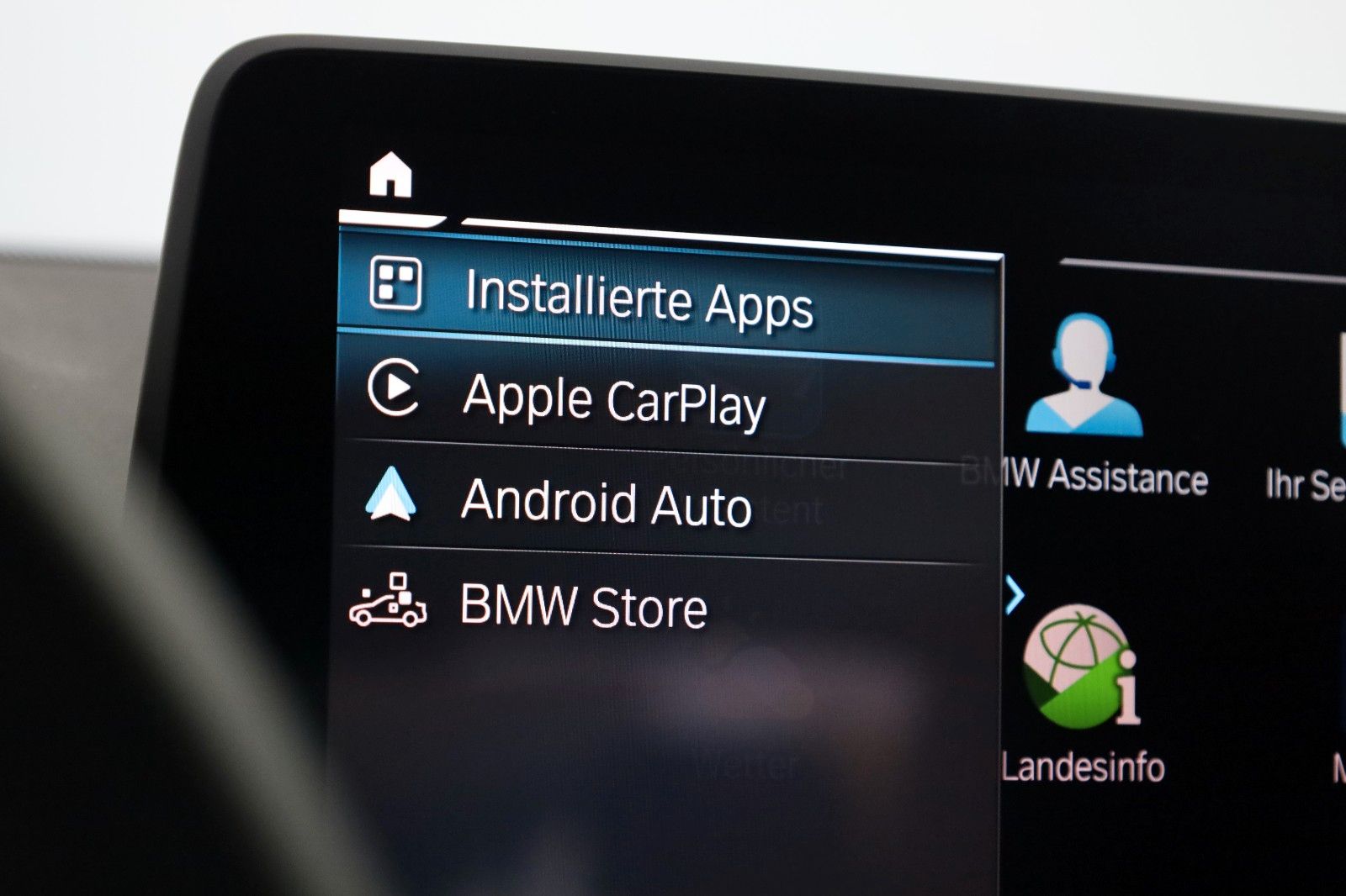 Fahrzeugabbildung BMW 530 e Lim.,Leder,Navi,LED,SH,H&K,Schiebedach