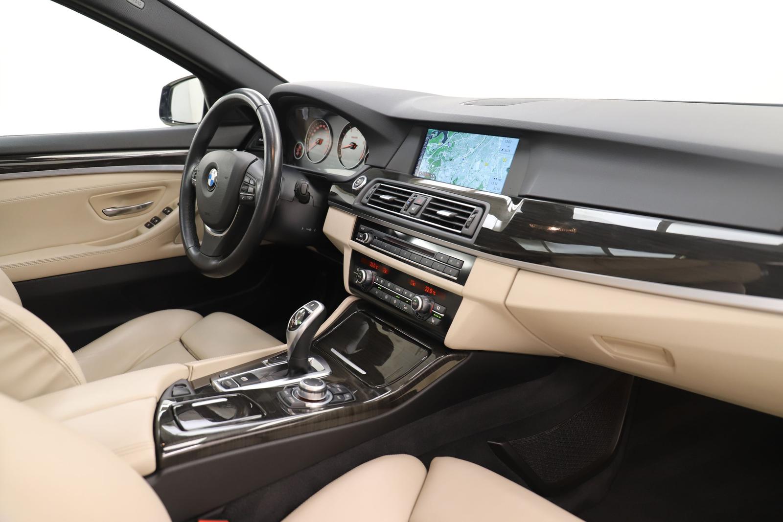 BMW Série 5 523i | 204 ch | BVA | Cuir | Toit ouvrant | Affichage tête haute | Régulateur adaptatif | GPS