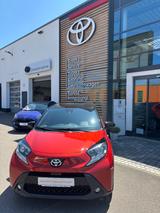 Toyota Aygo X Pulse 1,0 5-Türig Schaltwagen Topfahrzeug - Toyota Aygo (X) in Freiburg