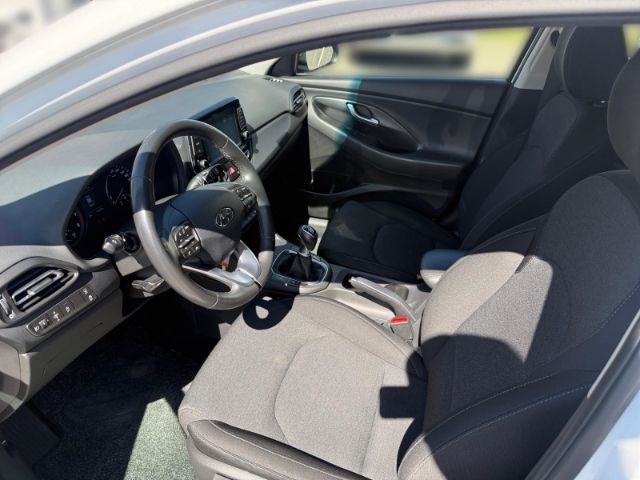 Fahrzeugabbildung Hyundai i30 1.0 Edition 30 +KLIMA+CARPLAY+RFK+PDC+SHZ+UV
