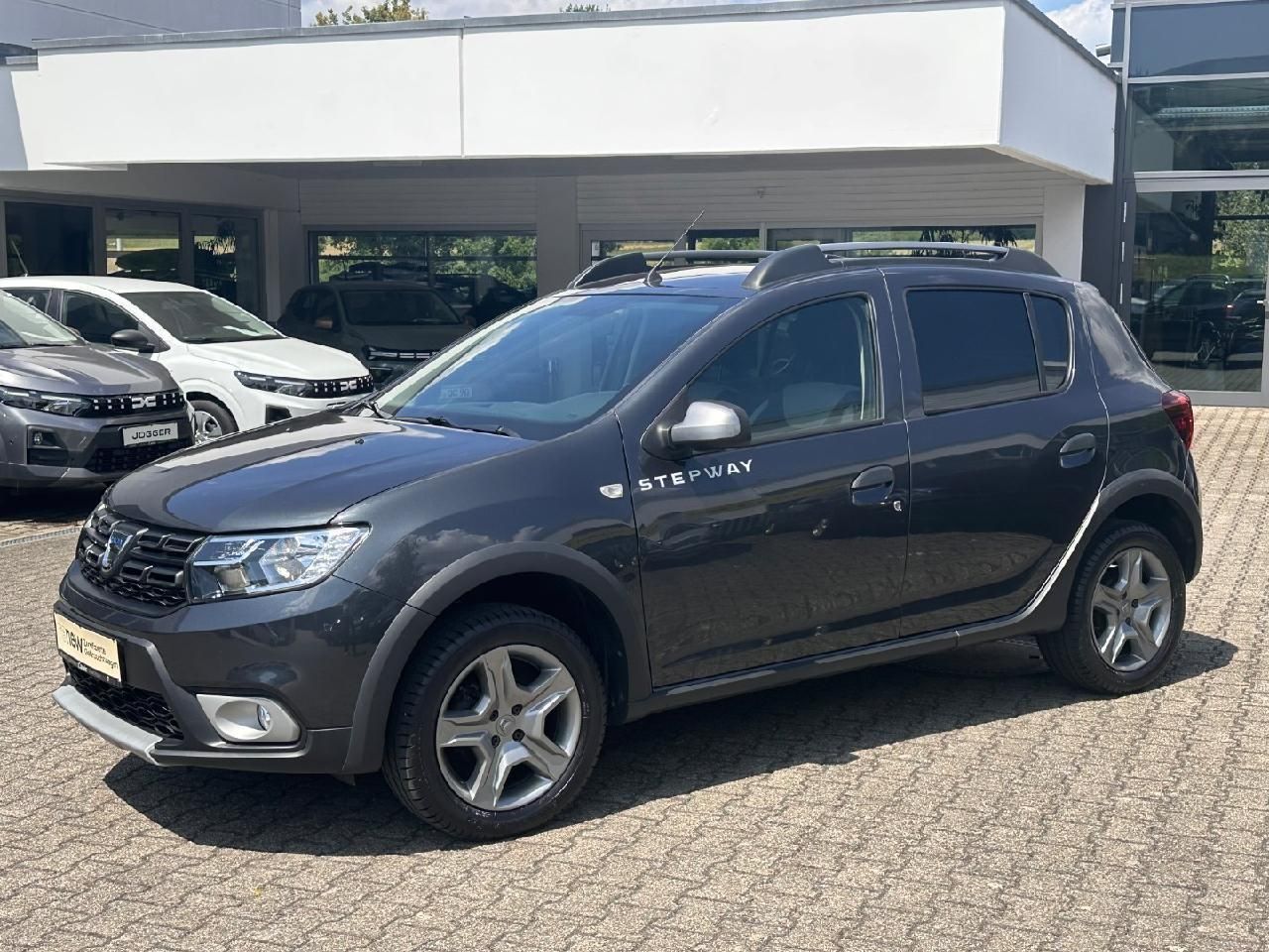 Fahrzeugabbildung Dacia Sandero Stepway Prestige