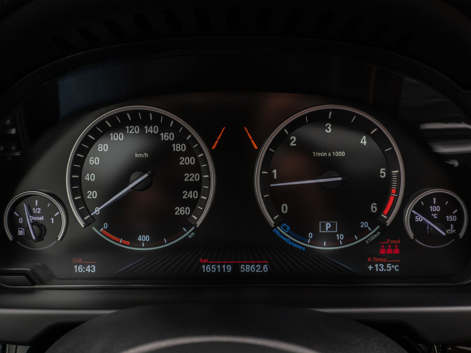 Fahrzeugabbildung BMW X5 xD40d M Sport HUD H/K SoftCL Komfort AHK Alar